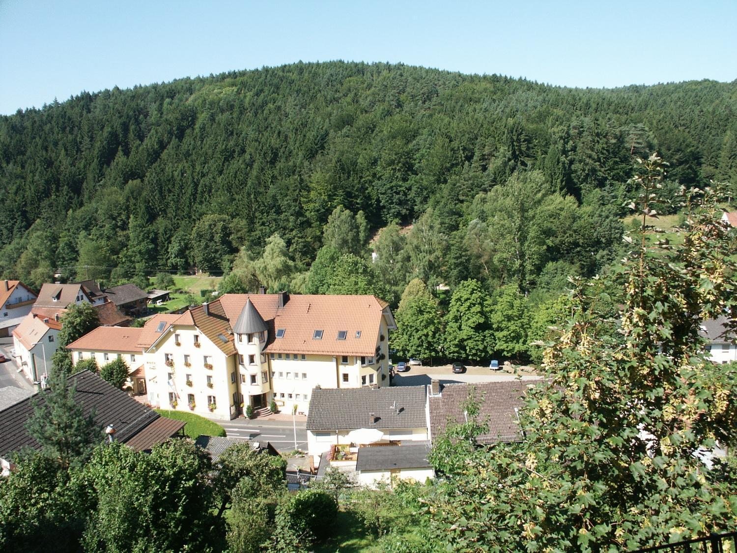 Hotel zum Engel Mespelbrunn Buitenkant foto