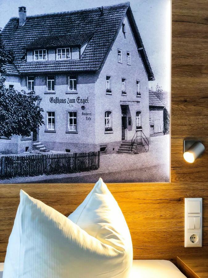Hotel zum Engel Mespelbrunn Buitenkant foto